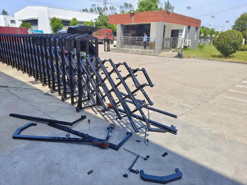 北京伸缩门维修