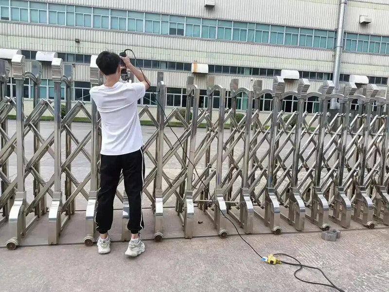 北京伸缩门安装维修